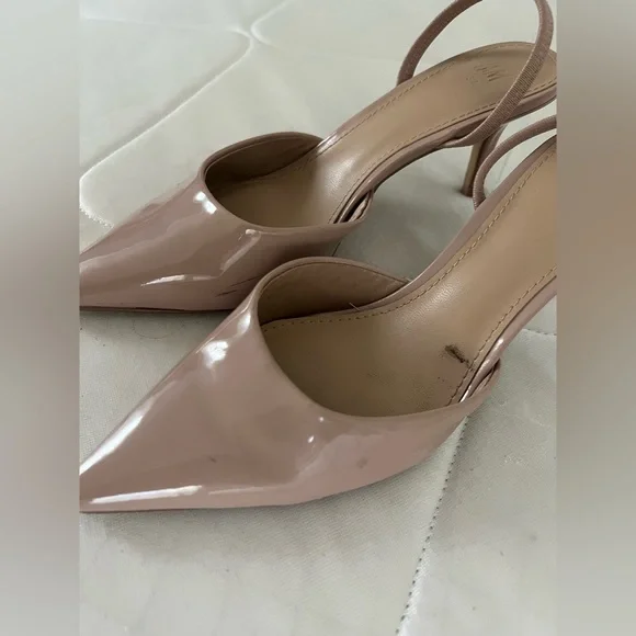 Heels - Picture 3 of 4